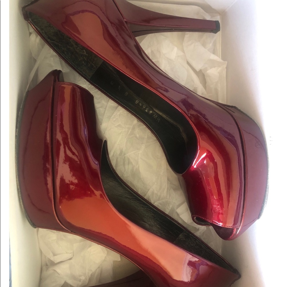 Stuart Weitzman Burgundy Platform Pumps